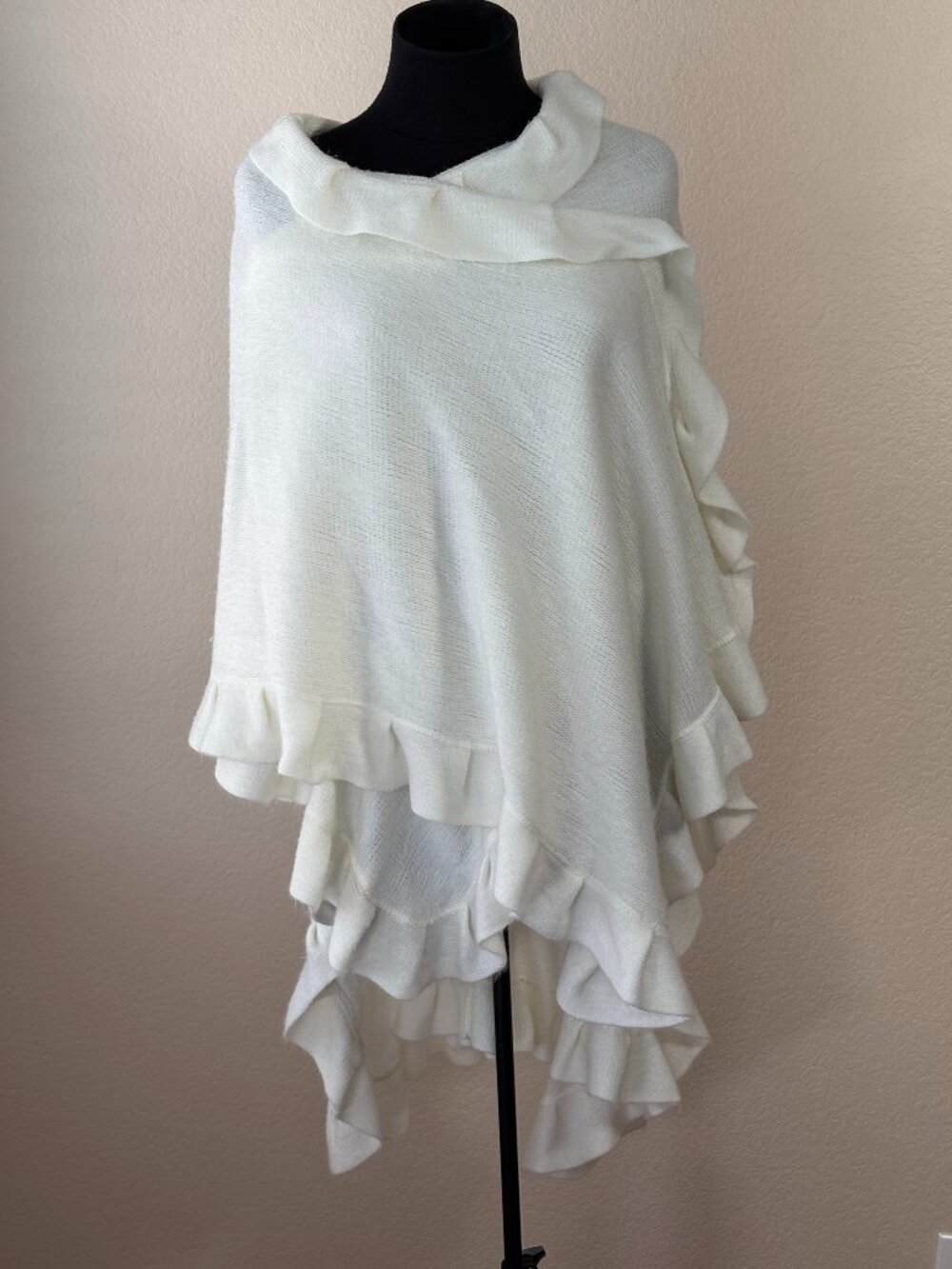 Croft & Barrow Ivory Ruffle Ruana Wrap Wedding Guest Evening Shawl One Size
